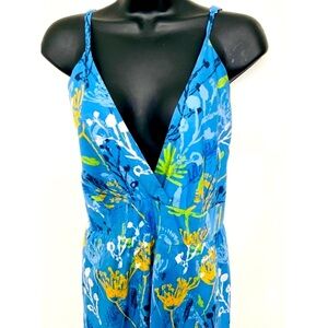 Amari womens dress maxi dress  NEW   SIZE 4 chest 34’ length 37’